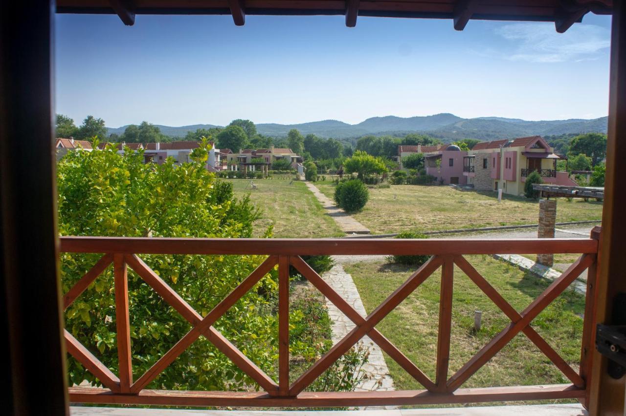 Seaview Maisonette Ierissos Exterior photo